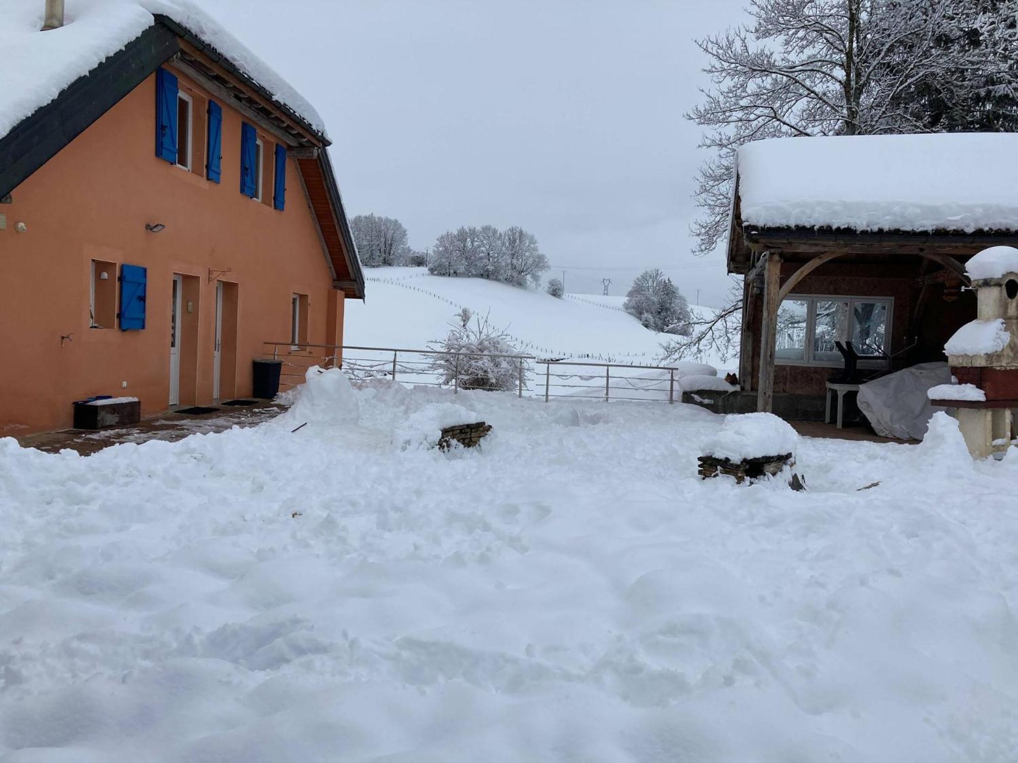Bed and Breakfast Le Moulin Des Oyes Censeau Экстерьер фото