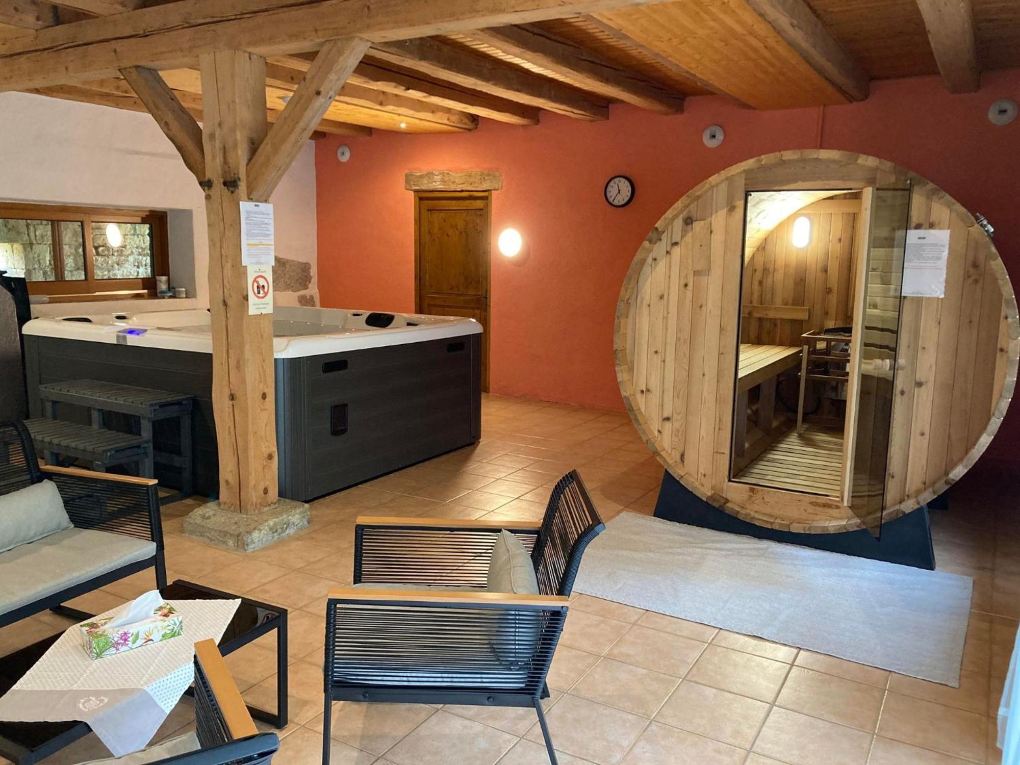 Bed and Breakfast Le Moulin Des Oyes Censeau Экстерьер фото
